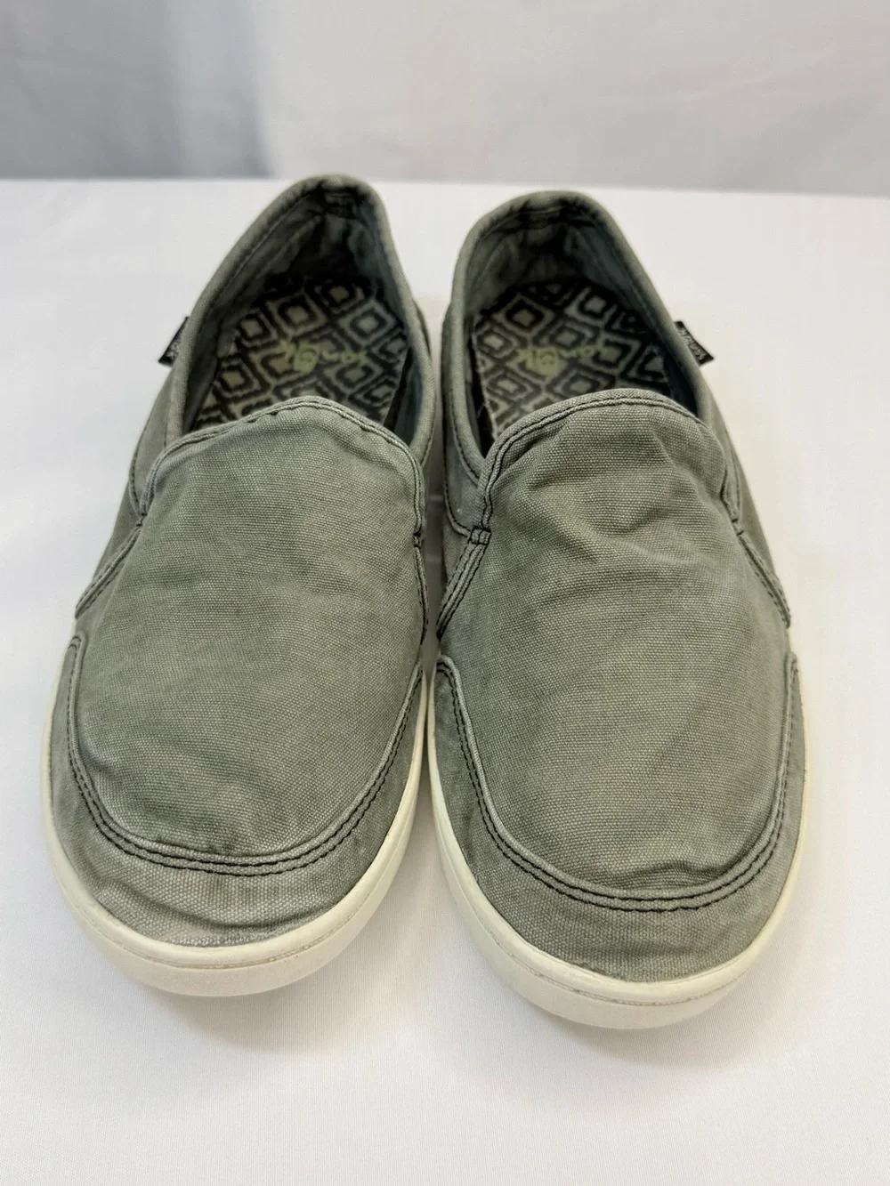 Sanuk Pair O Dice slip-on sneakers Women's Size 6 Slip-On Olive Green VGUC